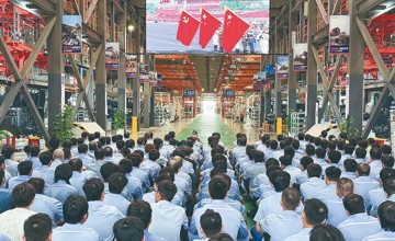 柳工集團(tuán)黨委組織集中收看紀(jì)念中國人民抗日戰(zhàn)爭暨世界反法西斯戰(zhàn)爭勝利80周年大會(huì)