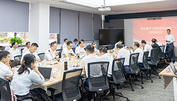 柳工雅下項(xiàng)目啟動暨出師動員會順利召開 服務(wù)國家戰(zhàn)略 護(hù)航世紀(jì)工程