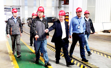鄭津在建機公司考察時要求 戰(zhàn)勝困難 開拓創(chuàng)新 實現(xiàn)騰飛