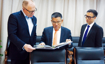 集合雙方優(yōu)勢 實現(xiàn)長足發(fā)展——曾光安、Pekka Vauramo到柳工美卓（常州）現(xiàn)場調(diào)研