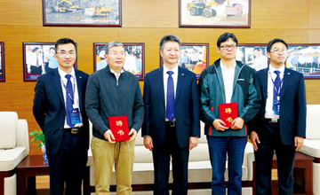 擁抱技術(shù)新時代 柳工舉辦第二屆全球工程機械技術(shù)發(fā)展高峰論壇